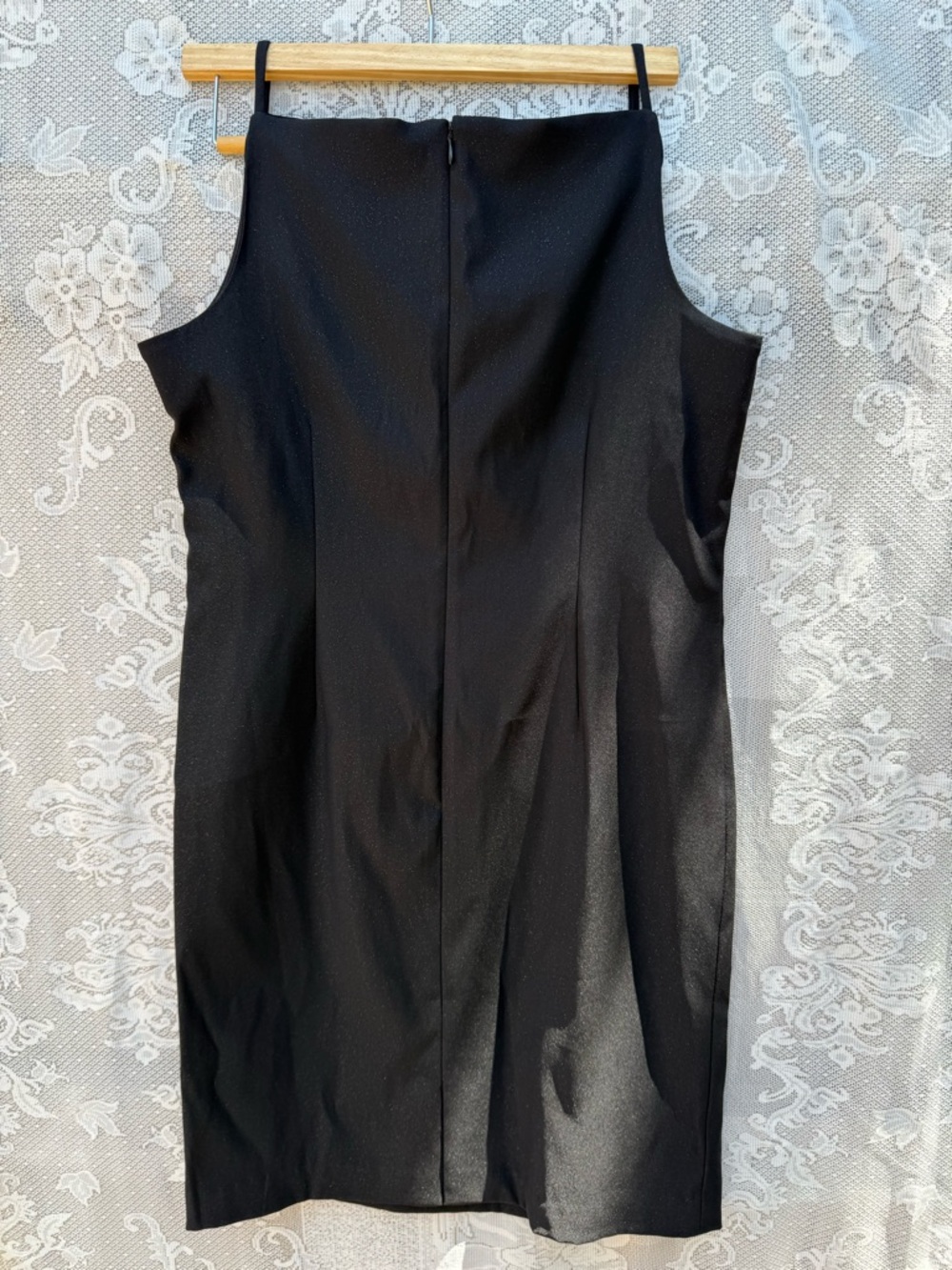 Amanda Smith Petite Elegant Classic Black Dress - Picture 3 of 6
